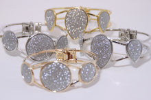 Load image into Gallery viewer, Glitter Shimmered Shaped Bracelets