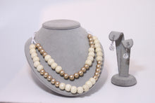 Load image into Gallery viewer, Wood Beaded Necklace Set