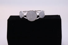 Load image into Gallery viewer, Glitter Shimmered Shaped Bracelets