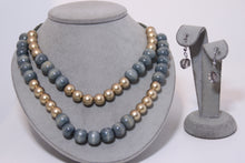 Load image into Gallery viewer, Wood Beaded Necklace Set
