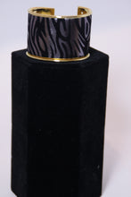 Load image into Gallery viewer, Printed Jungle Love Bangle
