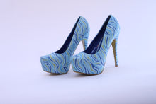 Load image into Gallery viewer, SNAKE BETSY PUMPS
