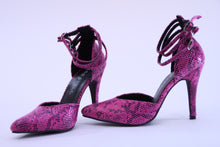 Load image into Gallery viewer, Kiss &amp; Tell High Heels
