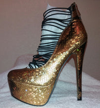 Load image into Gallery viewer, Can You Say Yes Heel Pumps
