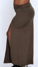 Load image into Gallery viewer, Betty Maxi Skirt (Plus Size)
