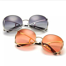 Load image into Gallery viewer, Lia Sunglasses

