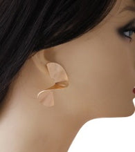 Load image into Gallery viewer, Tina Turn Earrings
