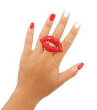 Load image into Gallery viewer, Lips To Kills Ring
