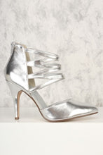 Load image into Gallery viewer, Dakota High Heels
