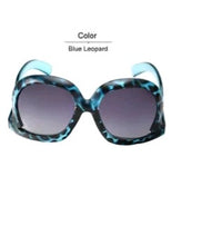 Load image into Gallery viewer, MaryAnn Sunglasses
