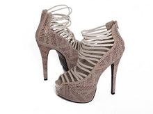 Load image into Gallery viewer, Can You Say Yes Heel Pumps
