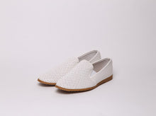 Load image into Gallery viewer, Vina Flat Shoes
